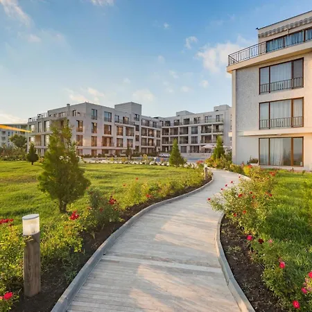 Beachfront One Bedroom Diamond Sarafovo студио в Diamond сарафово Appartement *